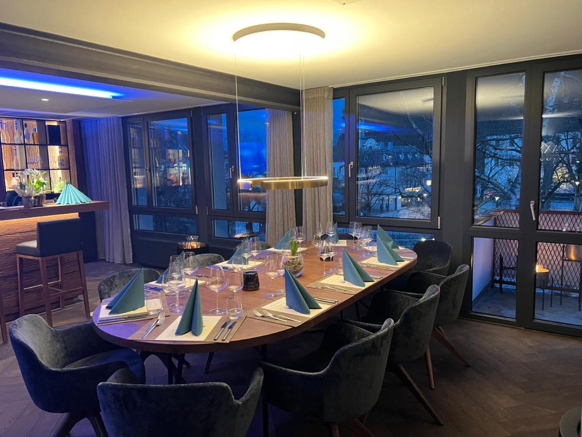 Zimmer & Appartements Am Schlossplatz 霍恩埃姆斯 外观 照片